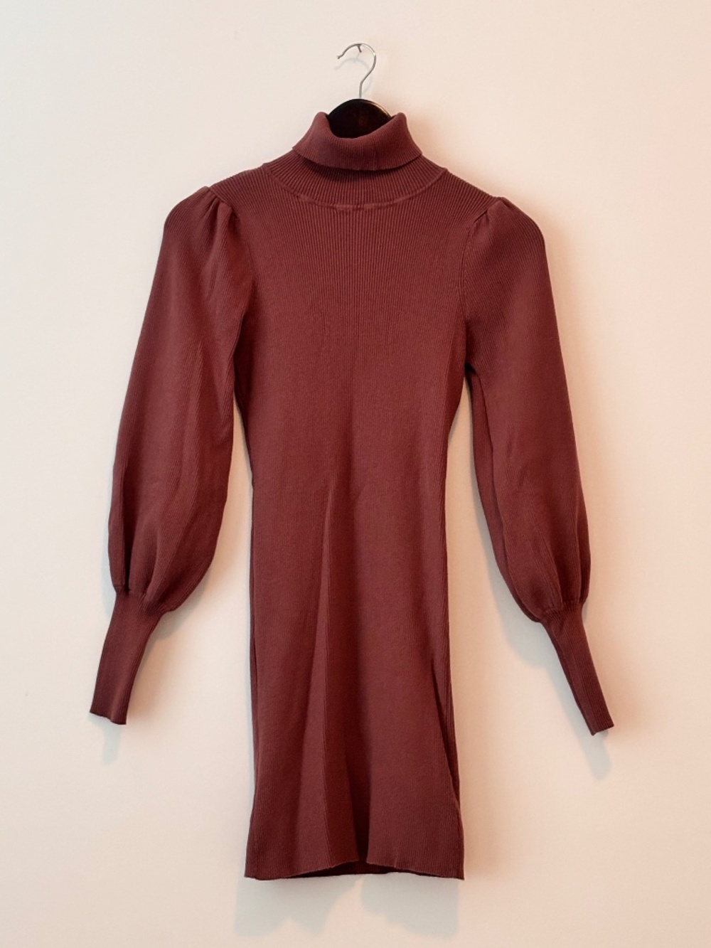 Ribbed sweater dress